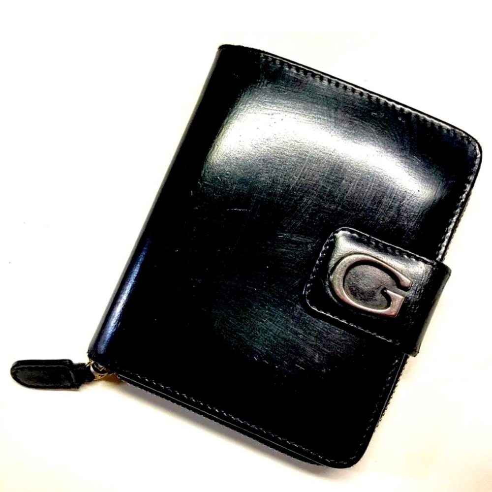 GUCCI VINTAGE ZIP AROUND INITIAL G LEATHER COMPACT WALLET BLACK